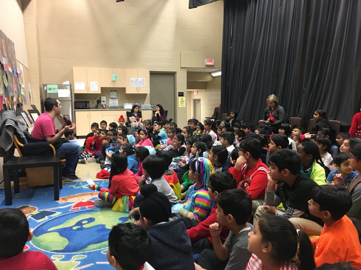 chadha_sonia's tweet image. JG celebrating WRAD ! Thank you Caledon library for doing a read aloud to our students @JamesGrievePS @PNeerja #WRAD #caledonlibrary