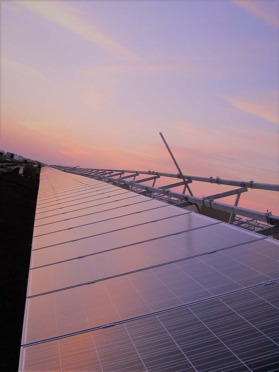 tree_system's tweet photo. #landscapephotography #sunset #long #racks #@tree_system #mounting  #systems #photovoltaic #green #energy #hard #work #future #red #passion https://t.co/GTjLZgQzDD