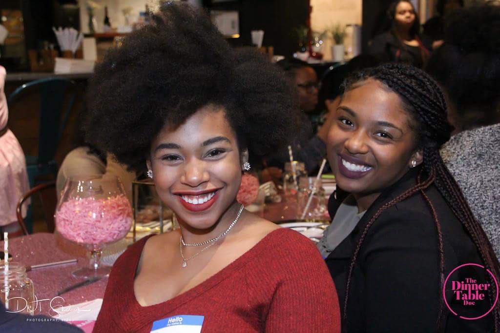 dinnertabledoc's tweet photo. โYou think youโre alone until you are in a room full of women like you and you hear your story come from someone elseโs lipsโ
#DinnerTableDoc #HotcombsNSundayDinners https://t.co/CjRrAOwc28