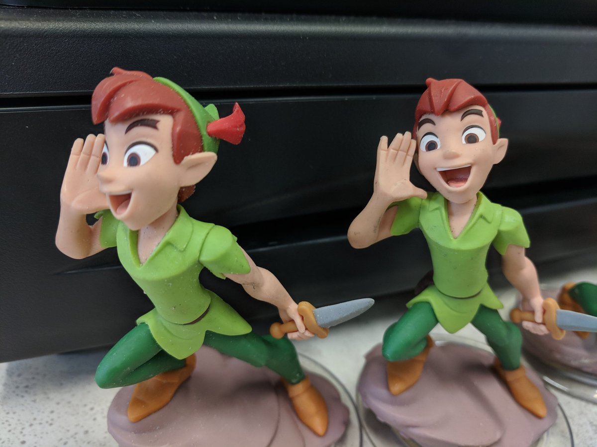 jasoninquires's tweet image. One Peter Pan figure has a broken feather. One Peter Pan is playing limbo.

Other three are just generally dirty, but should be able to clean them up!

Still very, very cool.

instagram.com/p/BeqM0oSlL-z

#DisneyInfinity