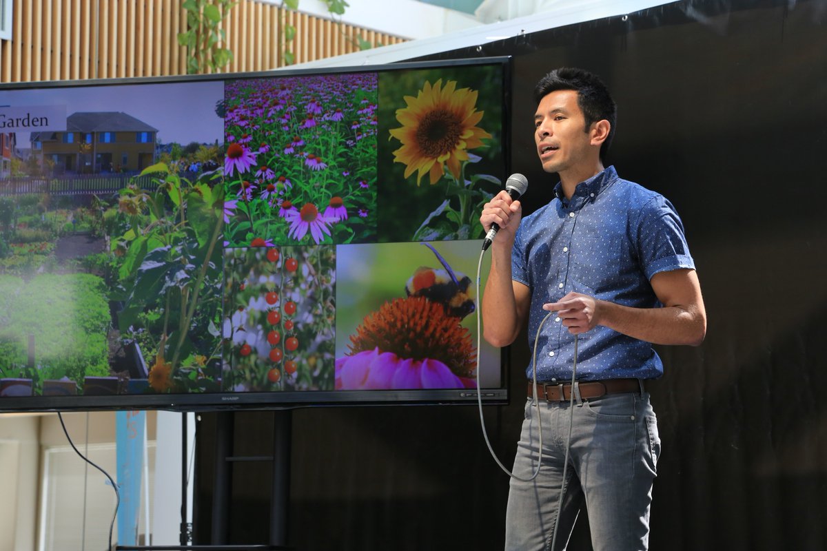 research_usu's tweet photo. You should also check out Jon's #IgniteUSU talk about "The Plight of the Bumblebee"
https://t.co/1WIBuCfzUu https://t.co/MYYVmUgwdd