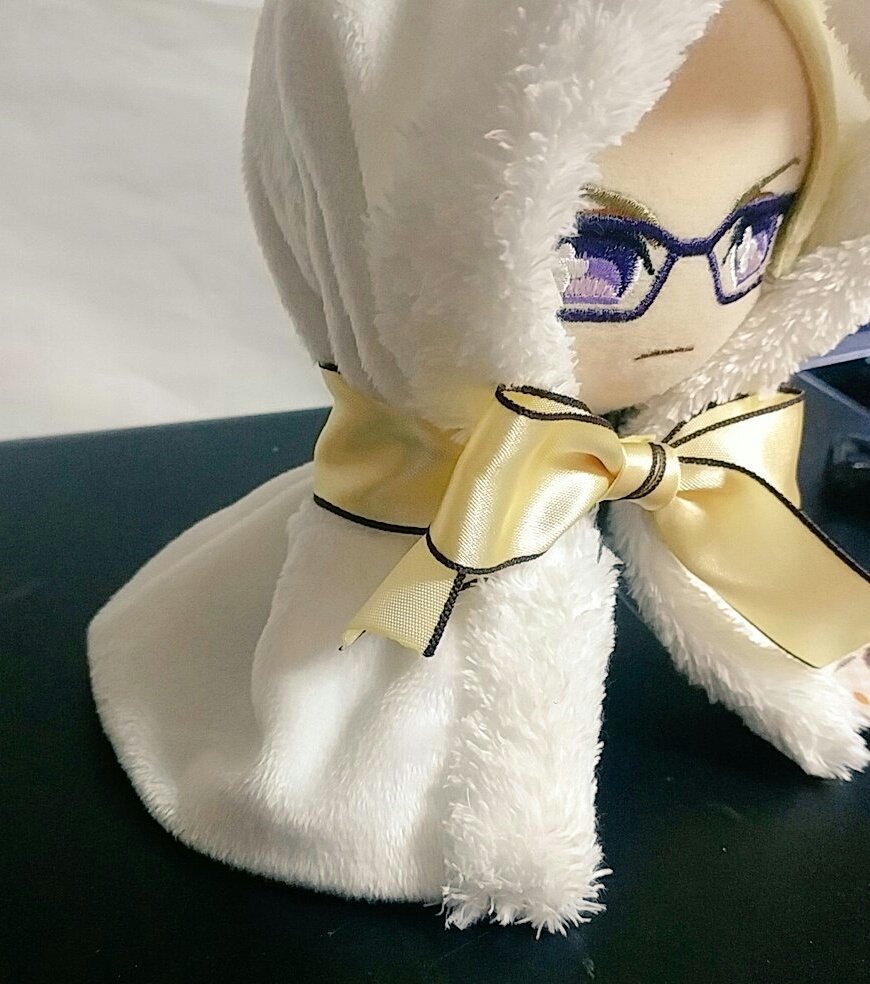 여러분 토끼 망토를 누이에게 입혀서 옷을 잘 잡아주면 누이가 혼자서도 잘 서게 됩니다!👍