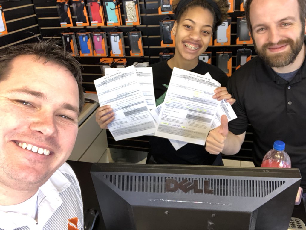 tkirk44's tweet image. Mikayla with 3 new acts, device protection and a Boost Up. Great job Mikayla !!! Keep it rolling. @MichaelMiess1 @BDP_Marco @Allison_AWi @shawnatspg @ThomasSPG