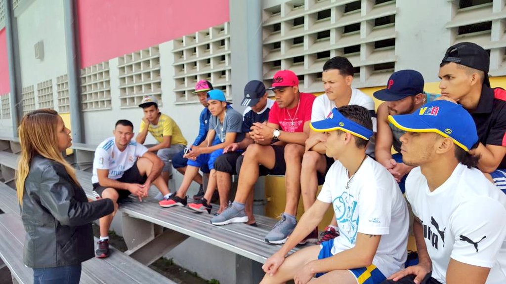 CACIQUES SI VA 👊
Nuestros Muchachos dijeron que SI y se preparan para el Inicio de la VIII Temporada de la Serie Mundial de Boxeo este 16 de Febrero VS <a href="/HeroicosCol/">Heroicos Colombia</a> 👊 <a href="/WSB_Boxing/">World Series Boxing</a>