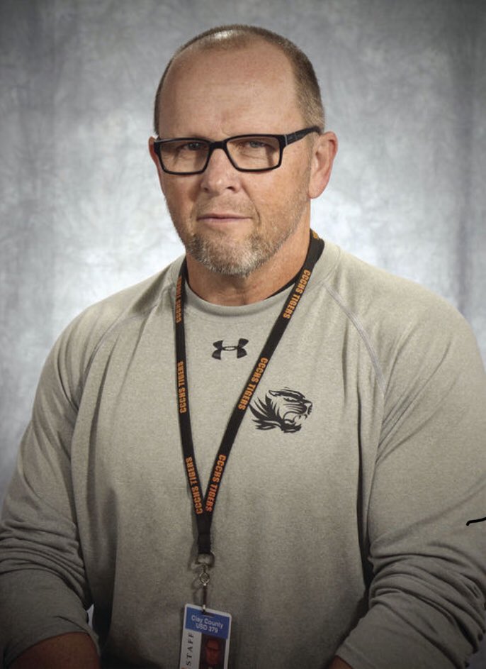 UPDATED:
Todd Rice returns as head football coach at North Platte High School

nptelegraph.com/breaking_news/…

#nebpreps <a href="/NPHSBulldogs/">North Platte Bulldogs</a> <a href="/NPHSBulldogsFB/">North Platte Football</a> @NPHS_AD <a href="/jhiatt27/">Josh Hiatt</a> <a href="/stuOWH/">Stu Pospisil</a> <a href="/epicteamcamps/">Epic Football</a>