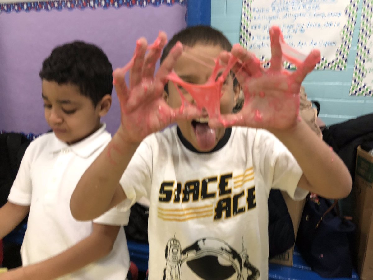 rubio_arlyn's tweet image. Some slime action at Pack 46 this week #Scoutreach2018 #Cubscouts #Bronx #STEM #Scouting #GNYC