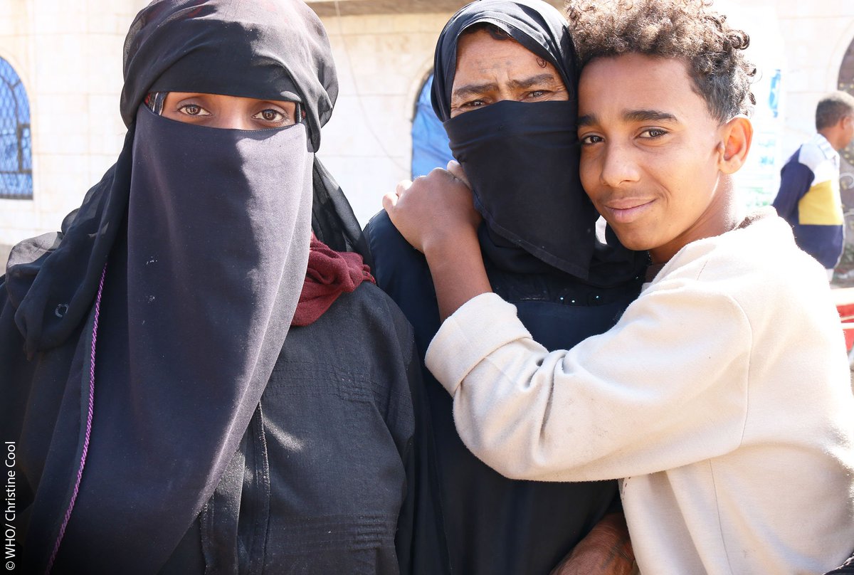 WHOYemen's tweet photo. Displaced people in Ibb, #Yemen, devastated by hunger and disease for 3 years https://t.co/Y5lJZXOl68 https://t.co/Px66ZV2bc5