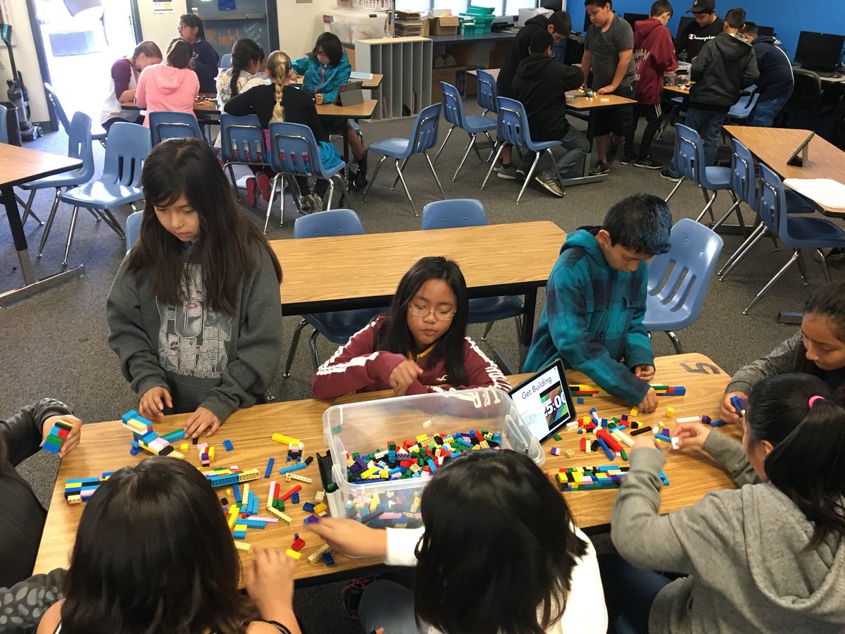 mrbobbycross's tweet photo. 5th grade Lego bridge challenge (span 2 ft, bear 5 lb load) @Temple_Heights https://t.co/XgzeP5IRcp