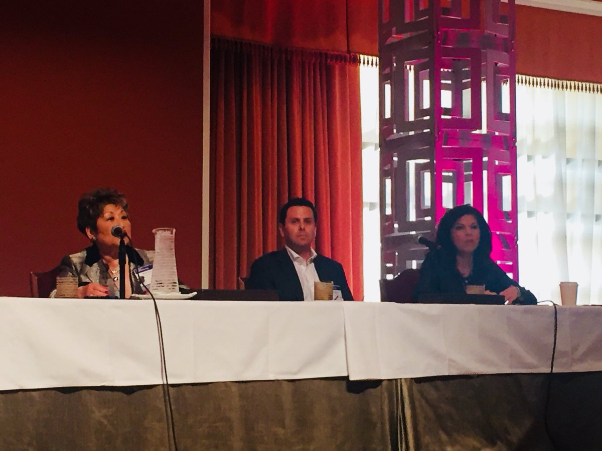 local_logic's tweet image. “Engaging diversity market is key to success for every brokerages, we cannot ignore that market anymore” @michiolson @AlainPinel #LeadingRE #2018Conference #Thewynn #LPSummit #Diversity