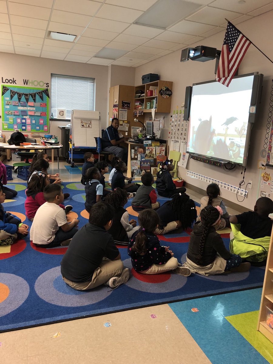ealy_daeducator's tweet photo. Loved reading about the Groundhog to Ms @NicoleGloden Kinder Class. We will be 👀 in the morning. #DoganNation #DoganReads #WorldReadAloudDay2018 https://t.co/7g6sl9boM5