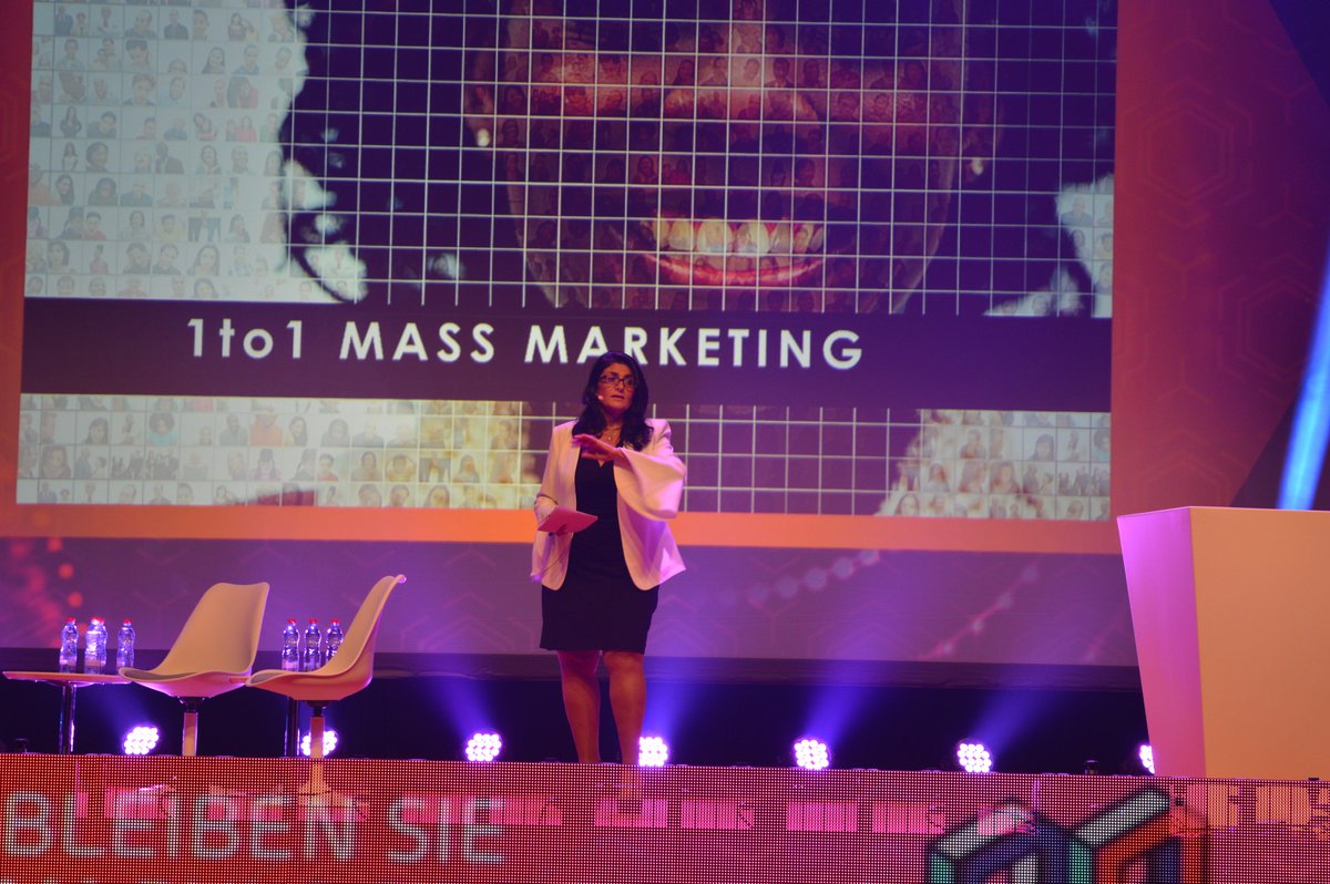 dpulsecon's tweet photo. Sophie Blum von P&amp;G. Sie spricht über die aufregende digitale Transformation führender Marken in den letzten zwei Jahrzehnten und ihre unermüdlichen Bemühungen, die Erwartungen der Verbraucher zu erfüllen und zu übertreffen, wann und wo immer sie eine Marke in ihr Leben bringen. https://t.co/OgSxlNhudk