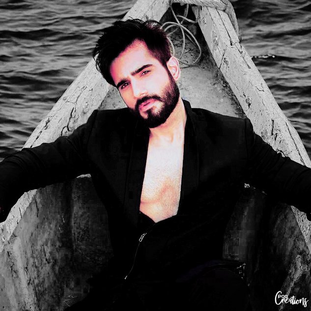 PooCreations's tweet photo. Charismatic @karantacker!!! 😍😍😍 #ForProfilePicture https://t.co/K7j6Ll2wHr