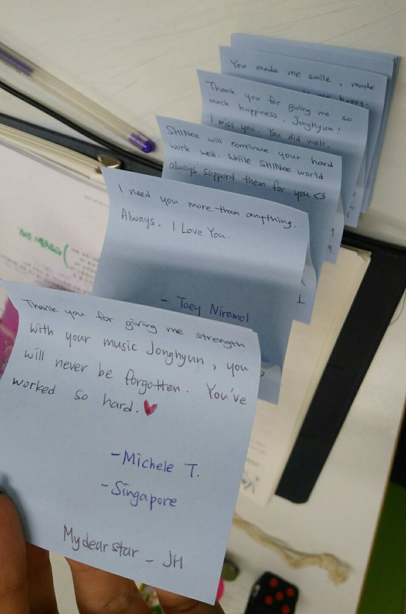 Mydearstar_JH's tweet photo. [UPDATE] We are almost done with the first round everyone, look at all of these beautiful notes 😄 
Updates about round 2 will be up as soon as we finish writing the rest of the messages ! https://t.co/UsBZtPzu3t