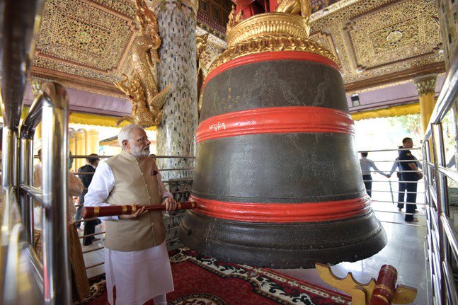 RoyalDMall's tweet image. भक्तों जो बर्नोल का स्टॉक बचा है लगा लो आराम मिलेगा अन्यथा ठंड तो वैसे ही है राहत मिली रही होगी 😂😂😂
#ModiGift 👇🖕👇