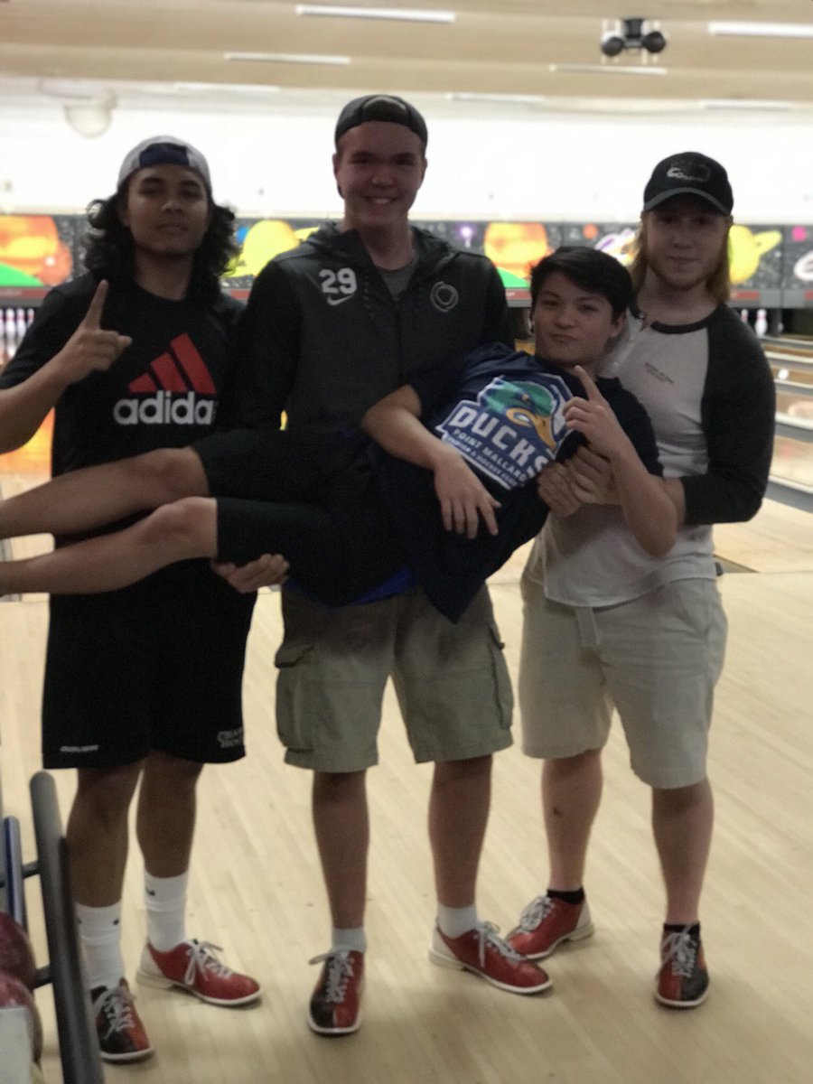 Point Mallard Ducks tweet media