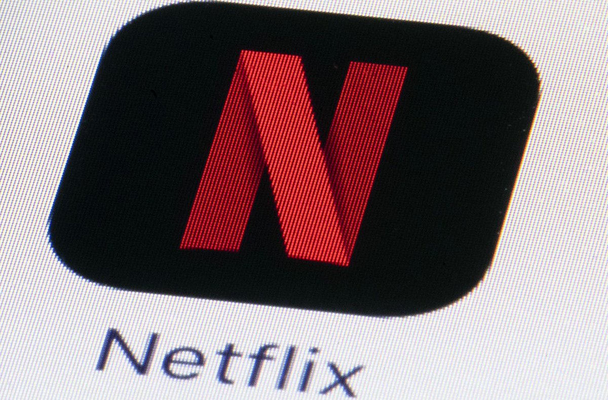 The full list of 30 new original shows and movies coming to #Netflix in February buff.ly/2E4IWVx