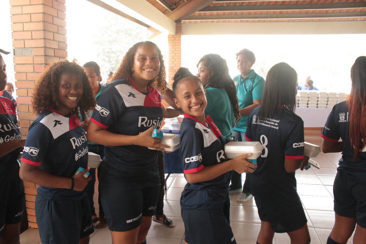 El #VoluntariadoPmá se llevó a cabo en en las provincias de Panamá, Panamá Oeste  y Colón. #VeranoDeportivo  <a href="/MarioPerezPTY/">Mᴀʀɪᴏ A. Pᴇ́ʀᴇᴢ Gᴏɴᴢᴀ́ʟᴇᴢ</a> @PresidenciaPma <a href="/JC_Varela/">Juan Carlos Varela</a> @SecMetas