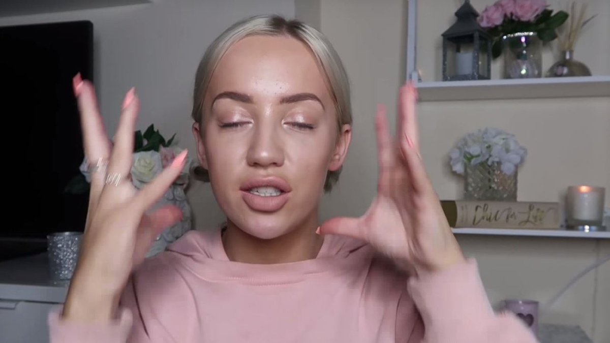 Hotel bans 'social media influencers' after woman asks for free stay bit.ly/2BhnyHj https://t.co/ez5y4TRHBV