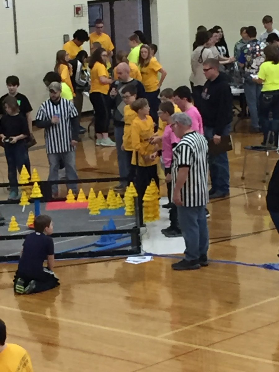 Robotics competition Clear students doing great job #clrobotics#clearkakecsd