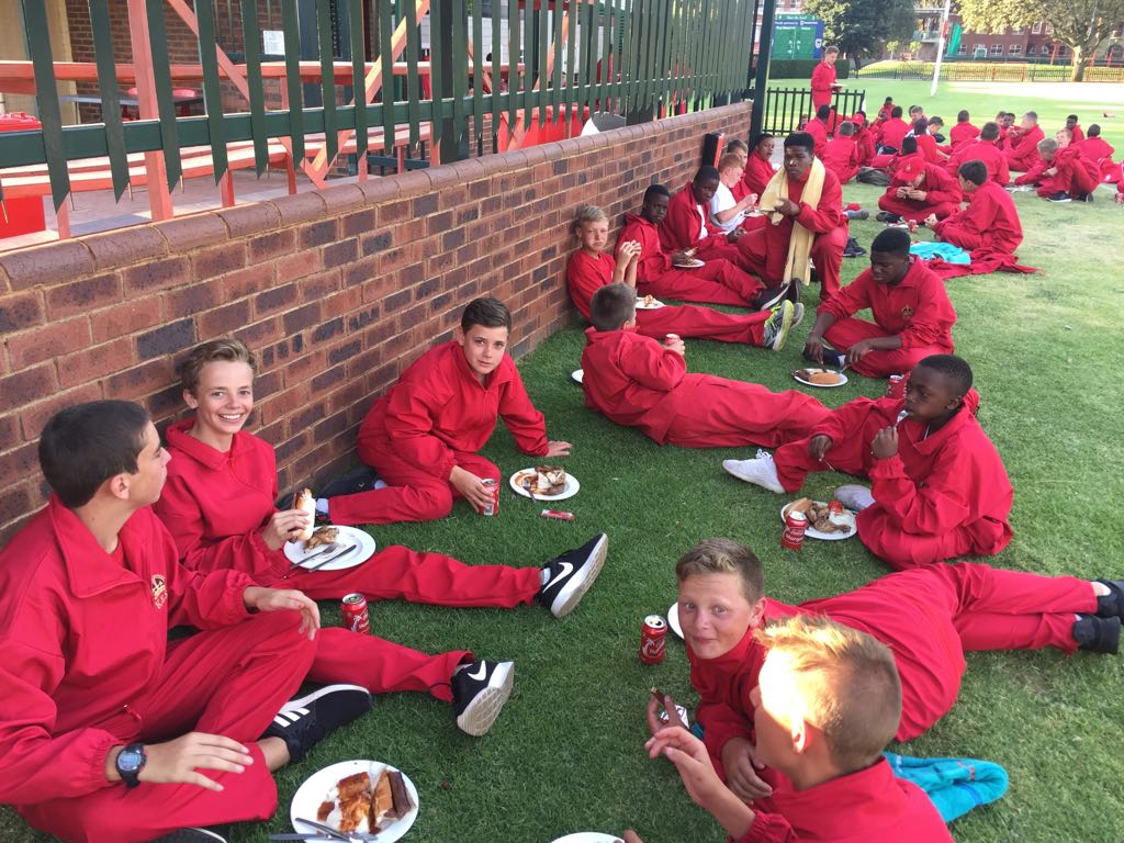 KingEdVIISchool's tweet photo. #RedSchoolHouseBoarders @KingEdVIISchool #redfun #redspirit #redbrothers @10march1982 #braai #swimming https://t.co/OdRYxQSjpK