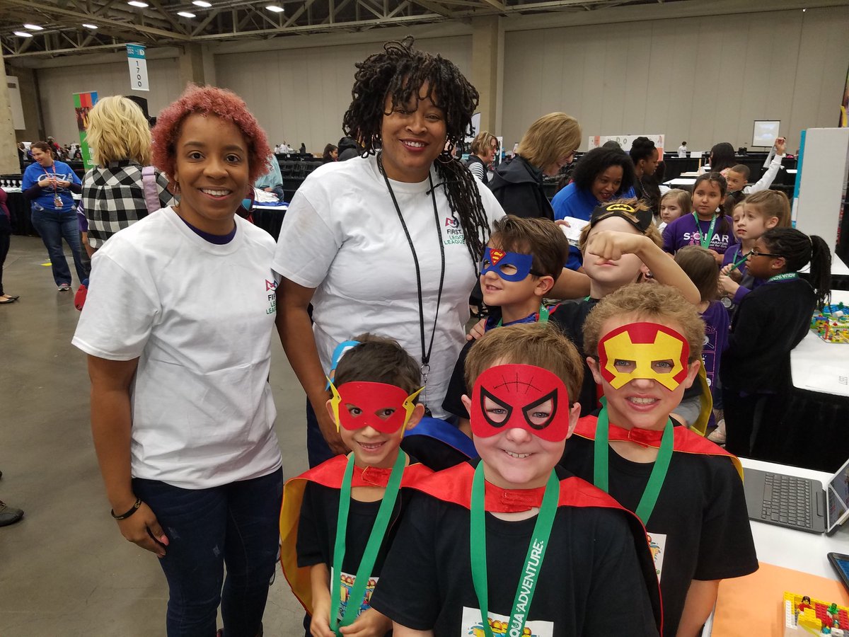 Morgansmathlete's tweet photo. #disdstem #dallasisd @Skyline_Library @PrincipalSky @NAFAOITSkyline @skylineaoe @DXM91 https://t.co/HB6hPKLIq0