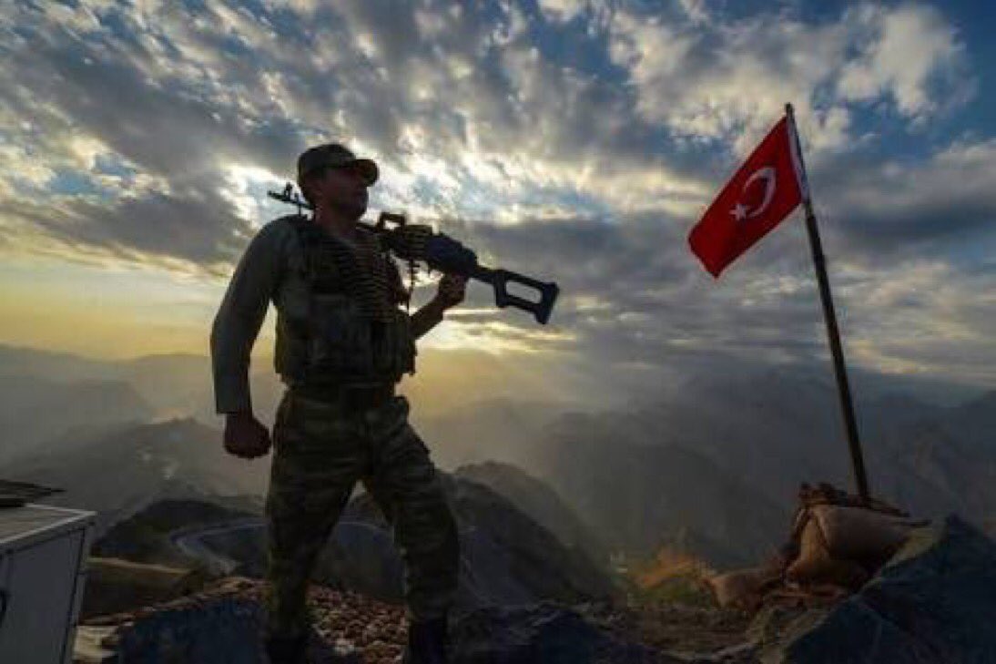 yasinkartoglu's tweet photo. Fiilen başlamış olan #AfrinOperasyonu ‘nda kahraman ordumuza ve onun zaferi için canlarını ortaya koyan aziz Mehmetçiğimize muvaffakiyetler diliyorum. Rabbim yar ve yardımcımız olsun. https://t.co/4Gd2qZteHb