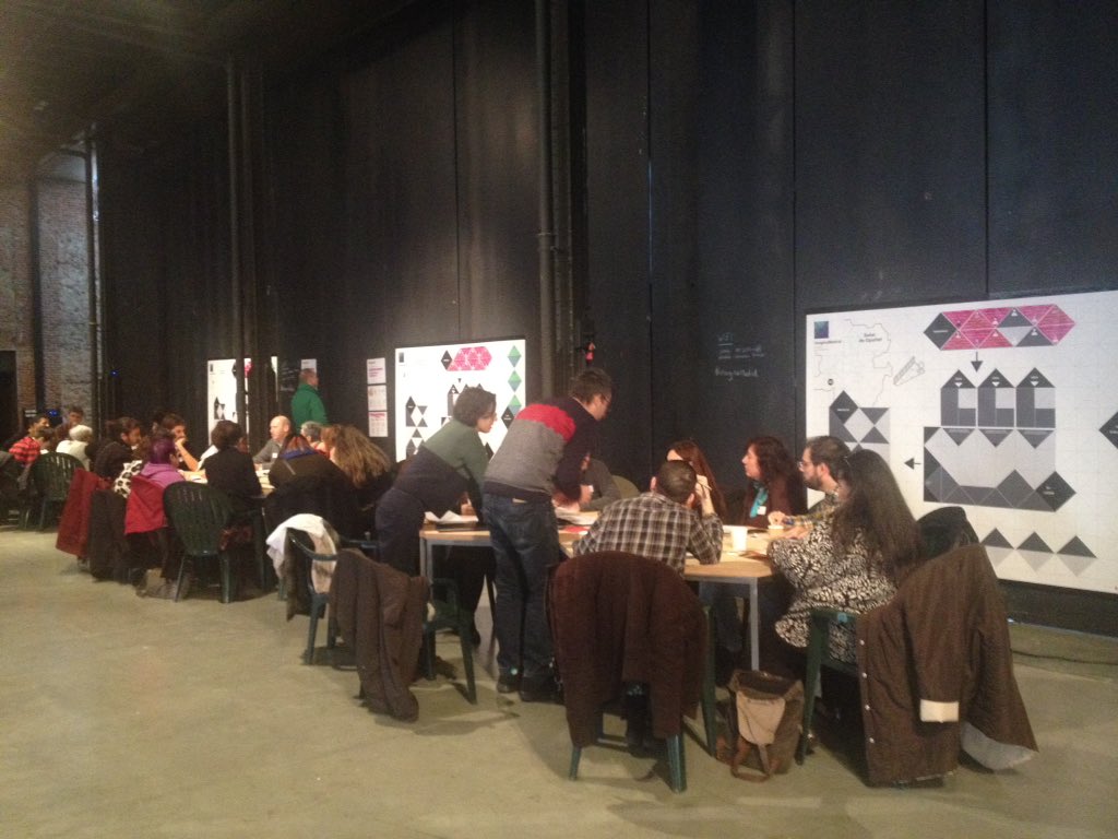 urbanbat's tweet photo. Super intensa y aefectiva jornada la de hoy en #imaginamadrid donde creativas y colectivos sociales se han juntado para diseñar un proyecto que mejorará 9 lugares https://t.co/ZOu9oe2q5J