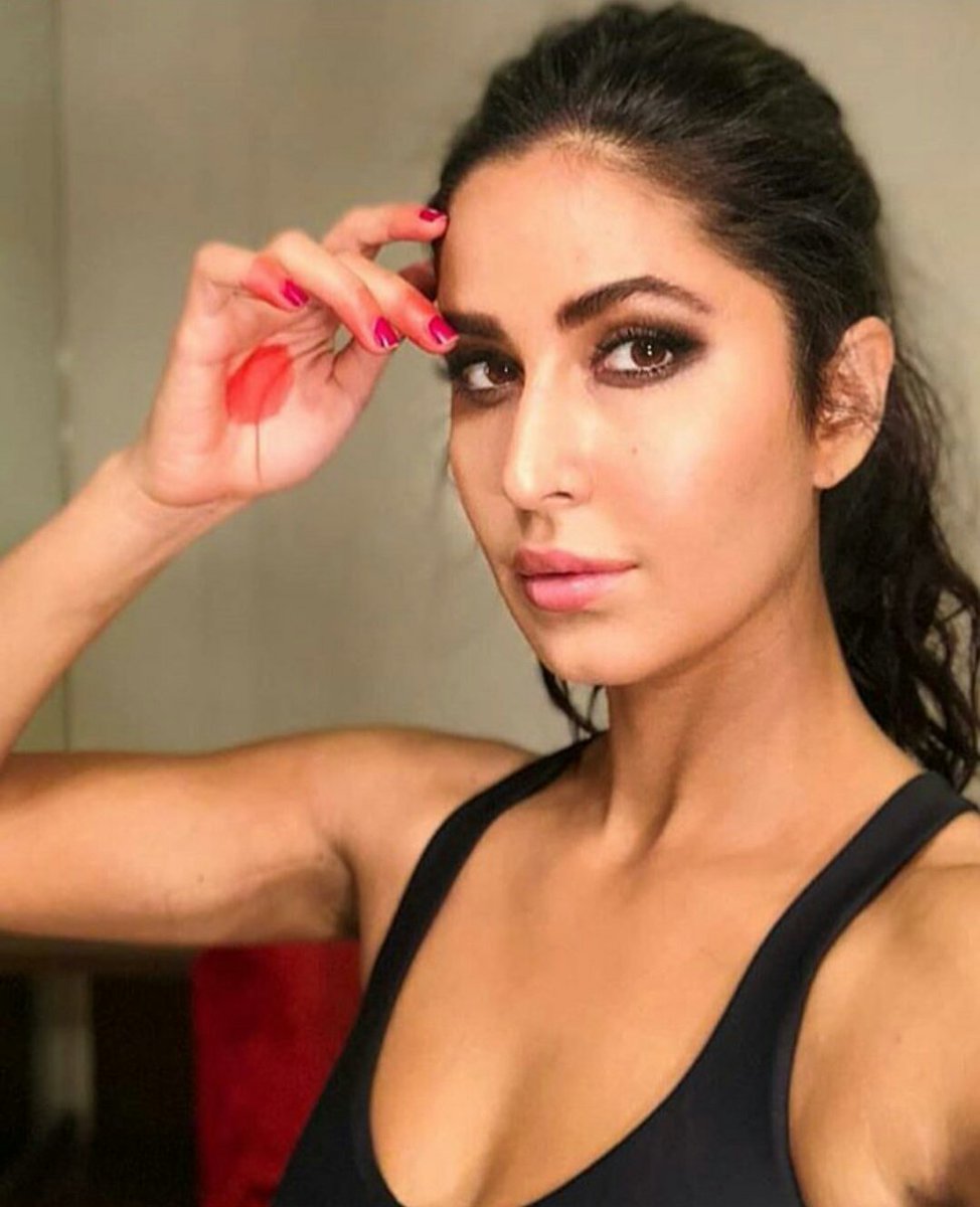 Katrina Kaif Mehndi Design / Katrina kaif videos on fanpop. - Bosco Viniro
