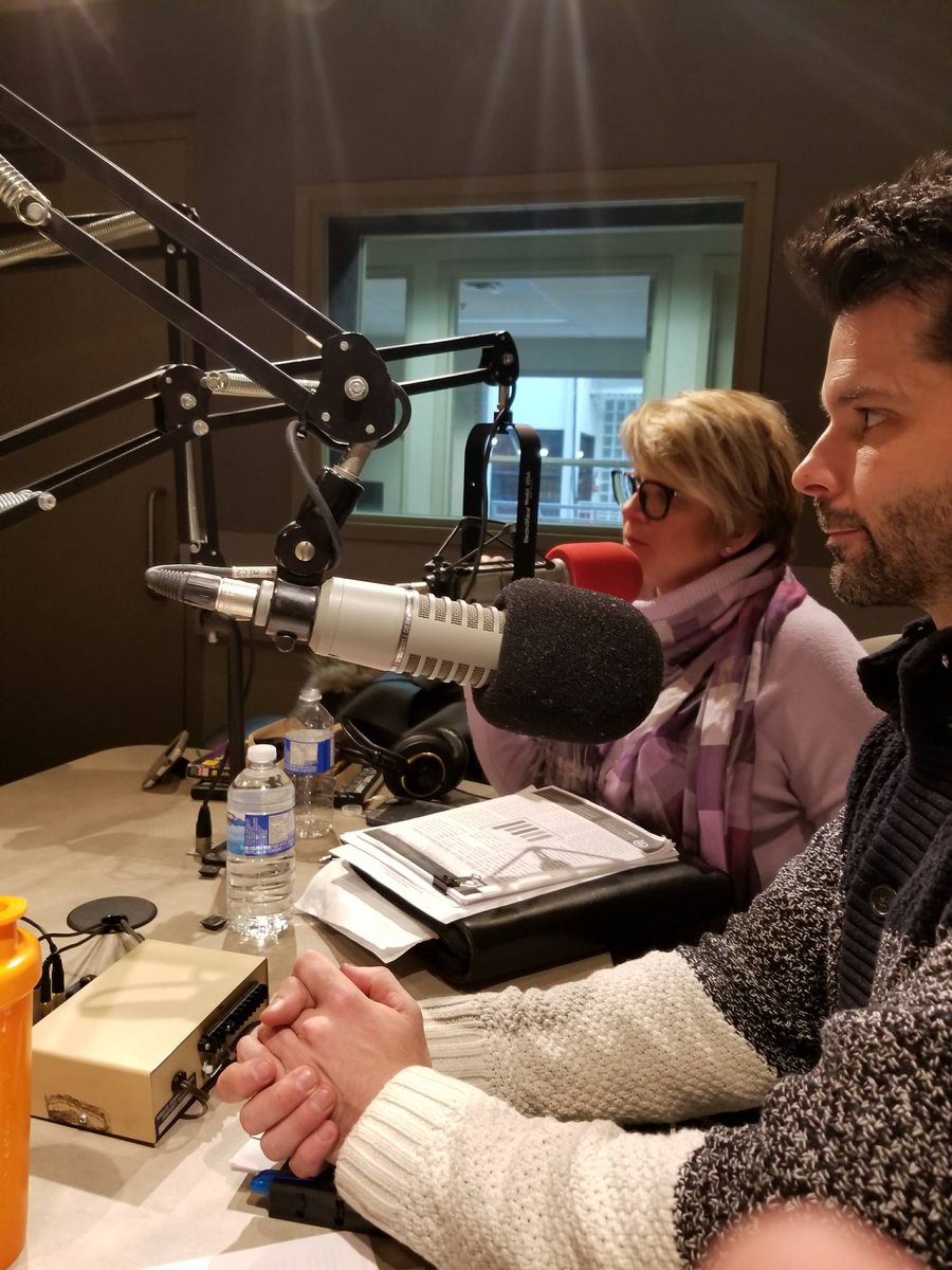 BennettPros's tweet photo. It's That Time Again! Tune into 580CFRA @ 1:00pm for Marnie Bennett and the Real Estate and Wealth Show! TODAY...what is HOUSE STEALING? And from our International Spotlight we have Nancy Kowalik, Top Agent from New Jersey. Have a topic of interest? Let us know! #bennettpros https://t.co/Jo0kPb5ZF7