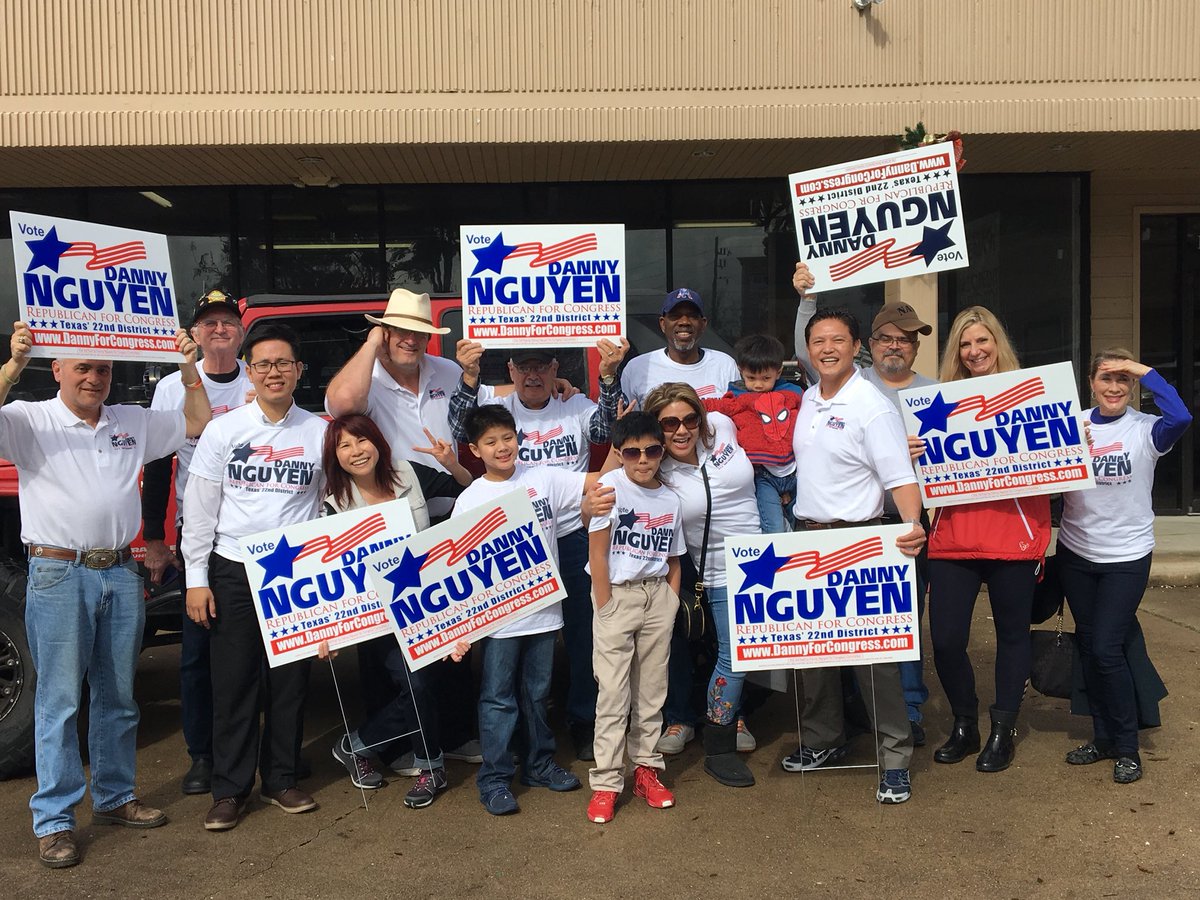 DNForCongress's tweet image. #StrongerTogether #stormscoming