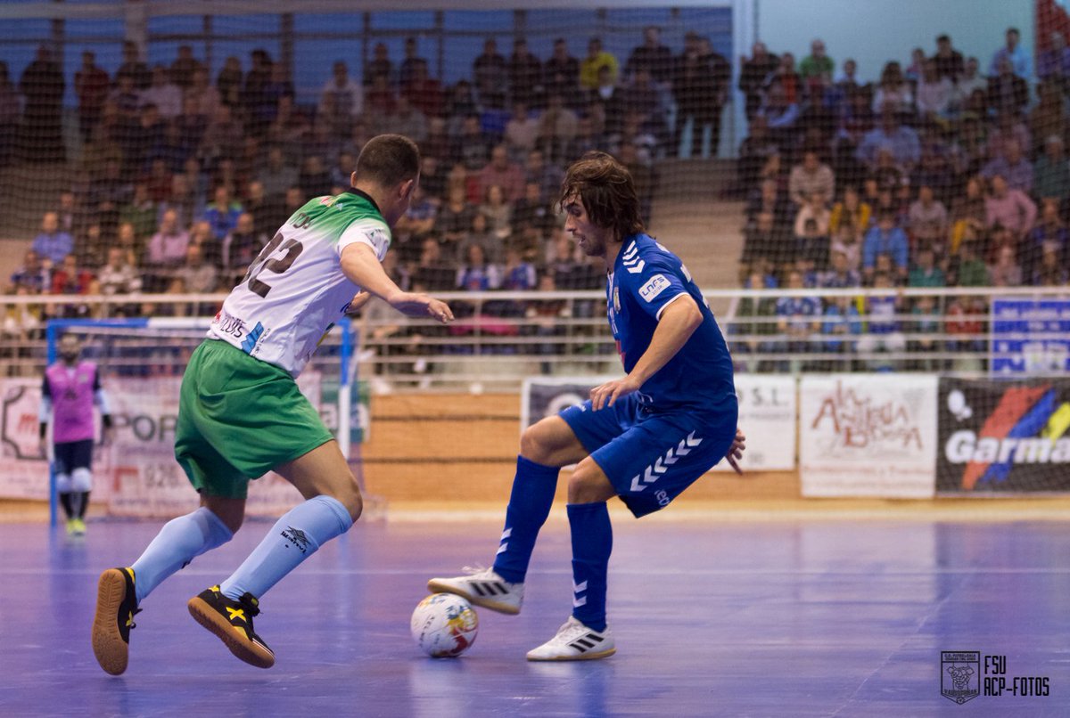 VinaAlbaliFS's tweet photo. |FOTOGALERÍA| 📸
1ª Parte
FS Valdepeñas - At. Mengíbar
#VamosMasseyCastro #FSVlive #ACPFSV #LNFS #FutsalHeart 💙 https://t.co/QFKqSBDfFy