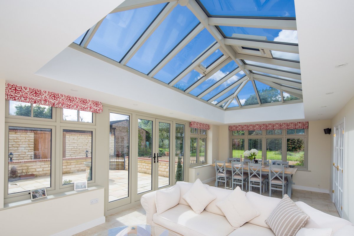 kazmoz17's tweet photo. #FITInstallation #Residential Beautiful example of a stunning #hardwood #orangery with hardwood #lantern roof designed and built by @qkshome A real #showstopper! #Stretton #Rutland #landscaping #Patio @fitshow https://t.co/rycxhuFxBo