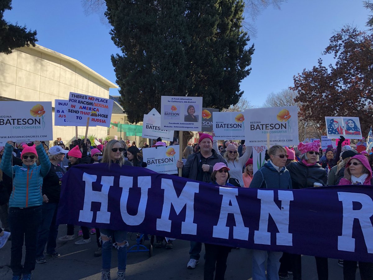regina_bateson's tweet photo. #marchingwithbateson team ready to go #WomensMarchSac https://t.co/9MTjlvyHVu