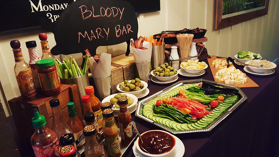 Kick off the weekend with your own customized Bloody Mary! Our bar includes our notable housemade mix and flavorful garnishes like stuffed olives, smoky meats, cheeses, and a wide variety of fresh vegetables! Happening now from 10-3, hurry in!  #chicagoqbbq #chicago #brunch #yum