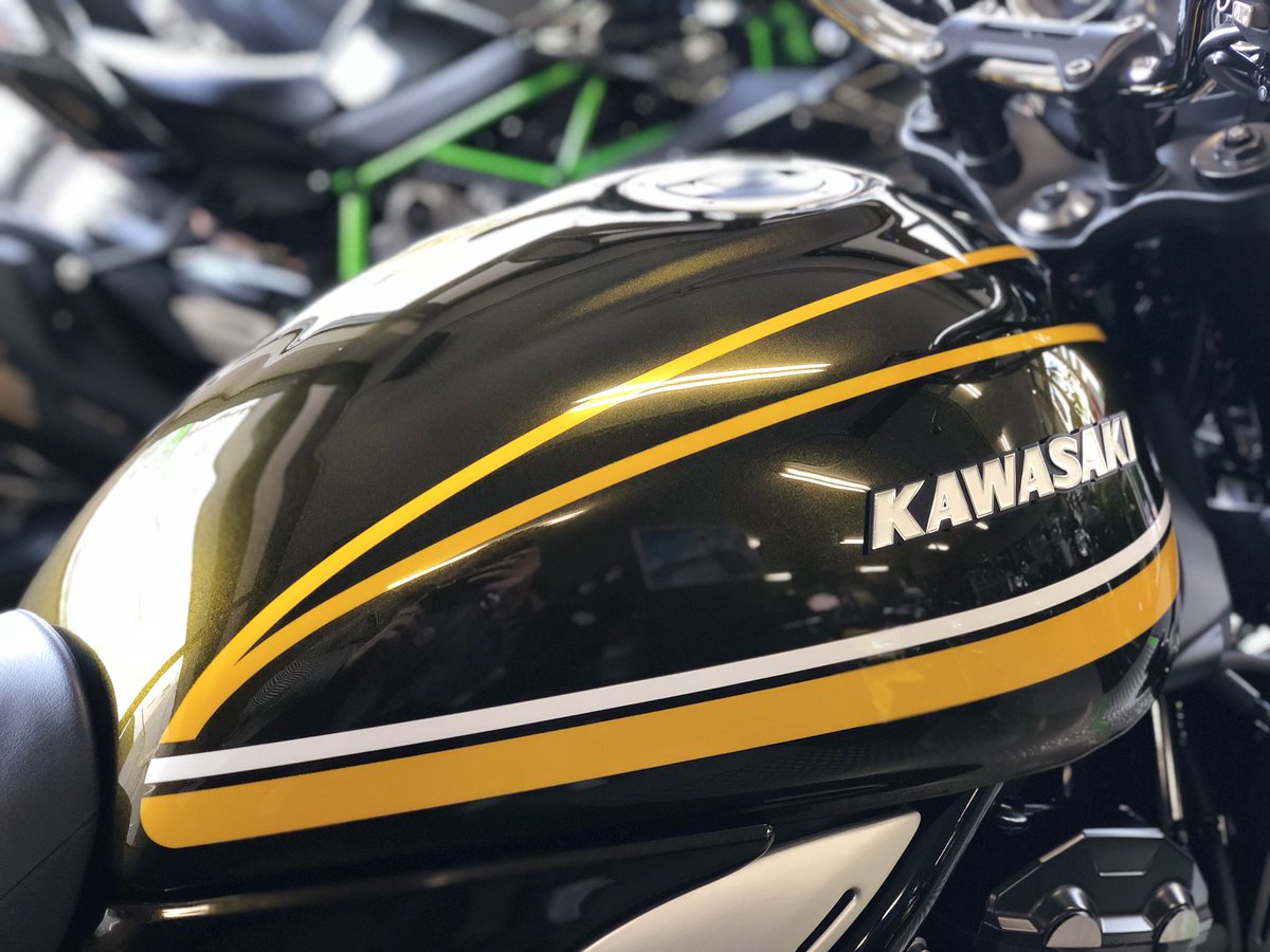 tm_garage21's tweet photo. Real Glass coat
外装のみ¥19,800〜
フルコート¥29,800〜
#Z900RS
#kawasaki
#coloroder
#tigercolor
#glasscoating
#realglasscoat
#fullcoat
#TMGarage
#川越
#埼玉
#japan https://t.co/2uqKOo00Pd