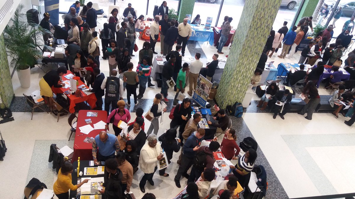 100BlackMenJax's tweet photo. Pres @Griggs4Health
#InfiniteScholars #CollegeFair #FAMU #EWC #LivingstoneCollege #VirginiaStateUniversity #SavannahStateUniversity #AlabamaAandMUniversity just to name a few #DuvalCounty #J100 #100BLACKMENJAX #whattheyseeiswhattheyllbe #ProjectSuccessMentoringProgram https://t.co/XgnN9b8hDc