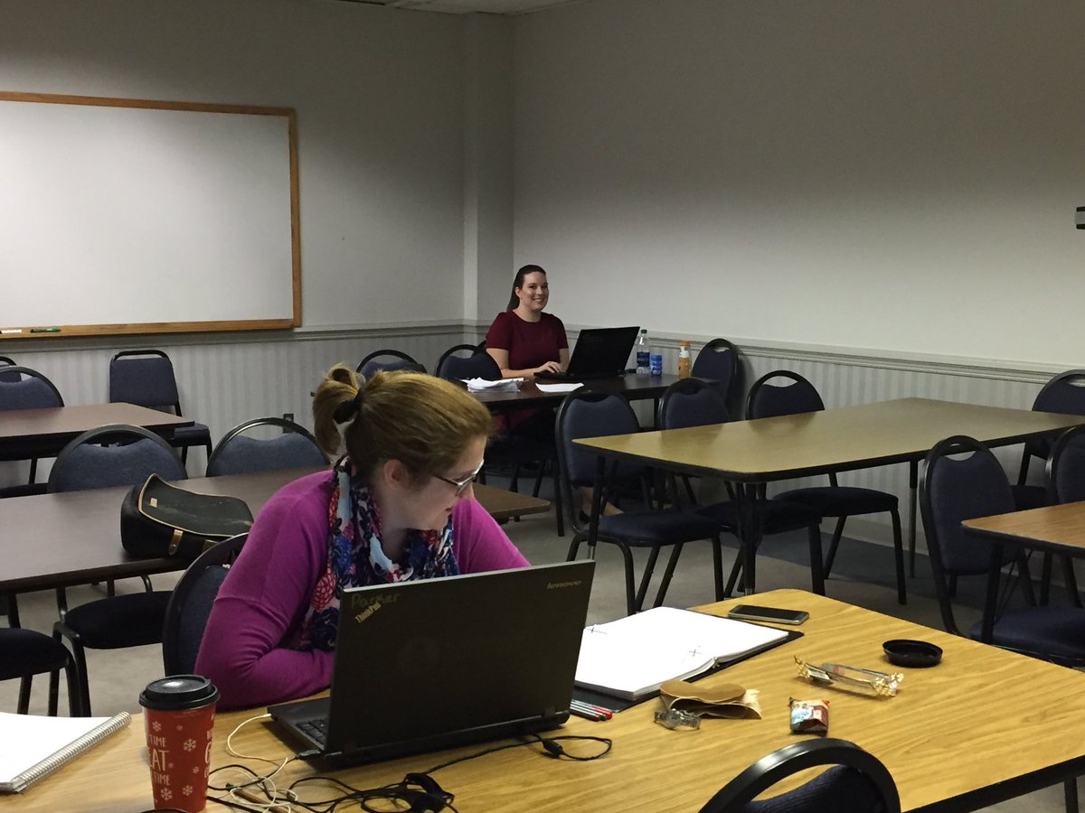 JohnsonValAL's tweet photo. @NBPTS candidates working hard! 🤓🤓🤓 #NT3 @MobilePublicSch #NBCTstrong #5coreprops @idewteach @TalentsLady https://t.co/38wKDznZv7