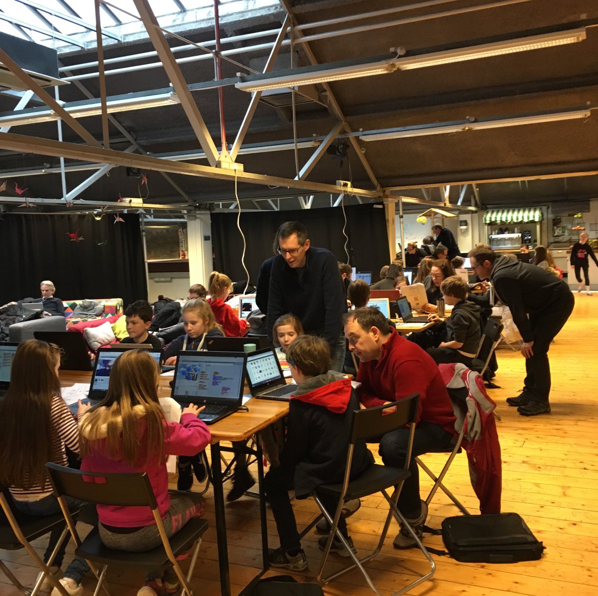 TotoroCoderdojo's tweet image. Busy first day back @coderdojo for 2018. MentorRonan introduces the the new badges...