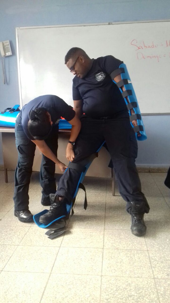 #SAMERPTY dicta charla de primeros auxilios básicos a personal de turno #EXBUREPTY <a href="/Bomberosbocas/">Bomberos bocas</a>