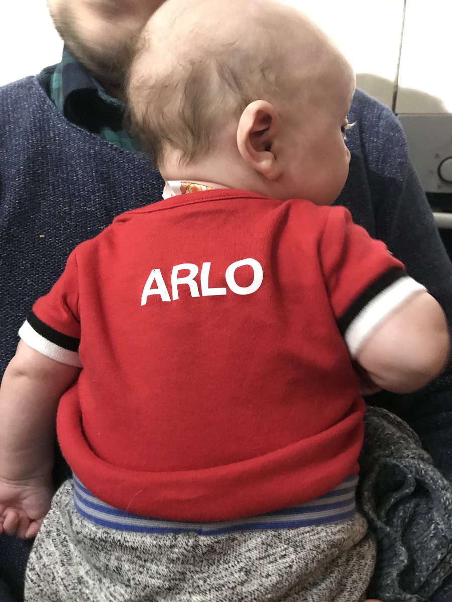 cj_pompey's tweet photo. Oh dear!! Better get myself down the pompey shop! Can’t have my nephew wearing this!! 😳👎🏼 #pompey #bluenotred https://t.co/Bi7QoQoJxe
