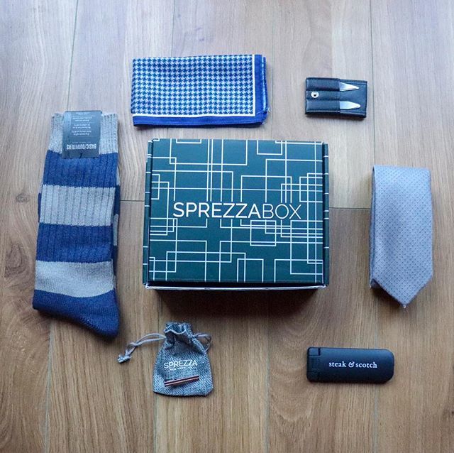 Dapperdavecash's tweet photo. The Lexington
Another top delivery from @sprezzabox this month. Another month full of versatile pieces that fit well into my wardrobe. These pieces are a must to step any guys suit game 👌🏼 ———————————————— #sprezzabox #mysprezzabox #sprezzatura #dap… https://t.co/kpiKfgqV2H https://t.co/Gw4EKBiz3c