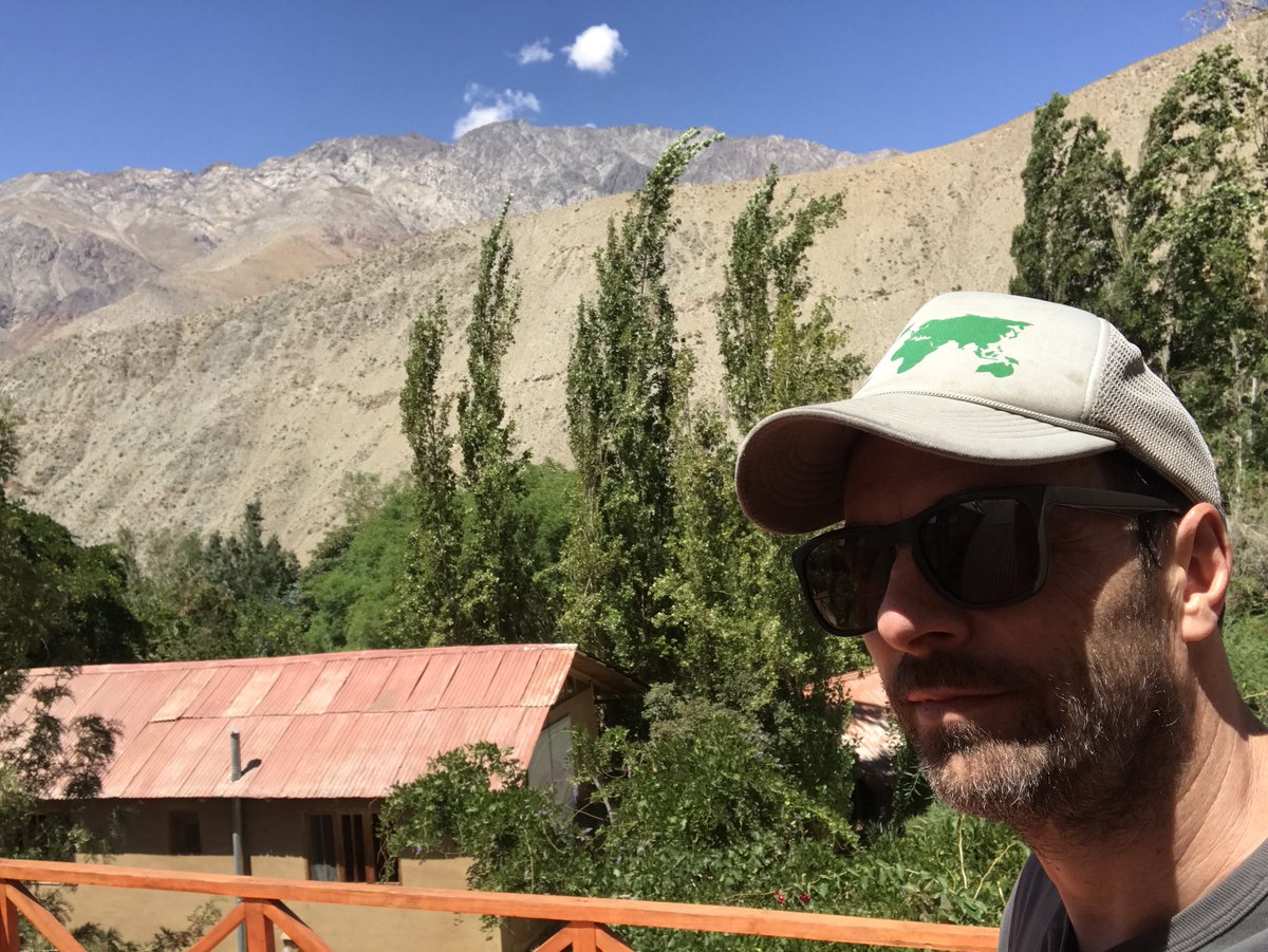 Ya bajo el sol y el cielo del Valle Pisco Elqui, Chile! #misamericastour