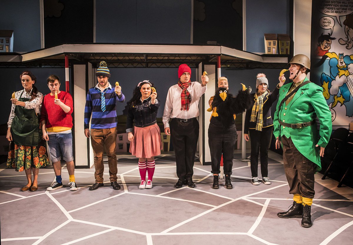 BananamanShow's tweet photo. A big potassium filled bunch of love and luck to the #Bananaman cast for their last show @swkplay 🍌🍌🍌 https://t.co/ItKEbOyRAD