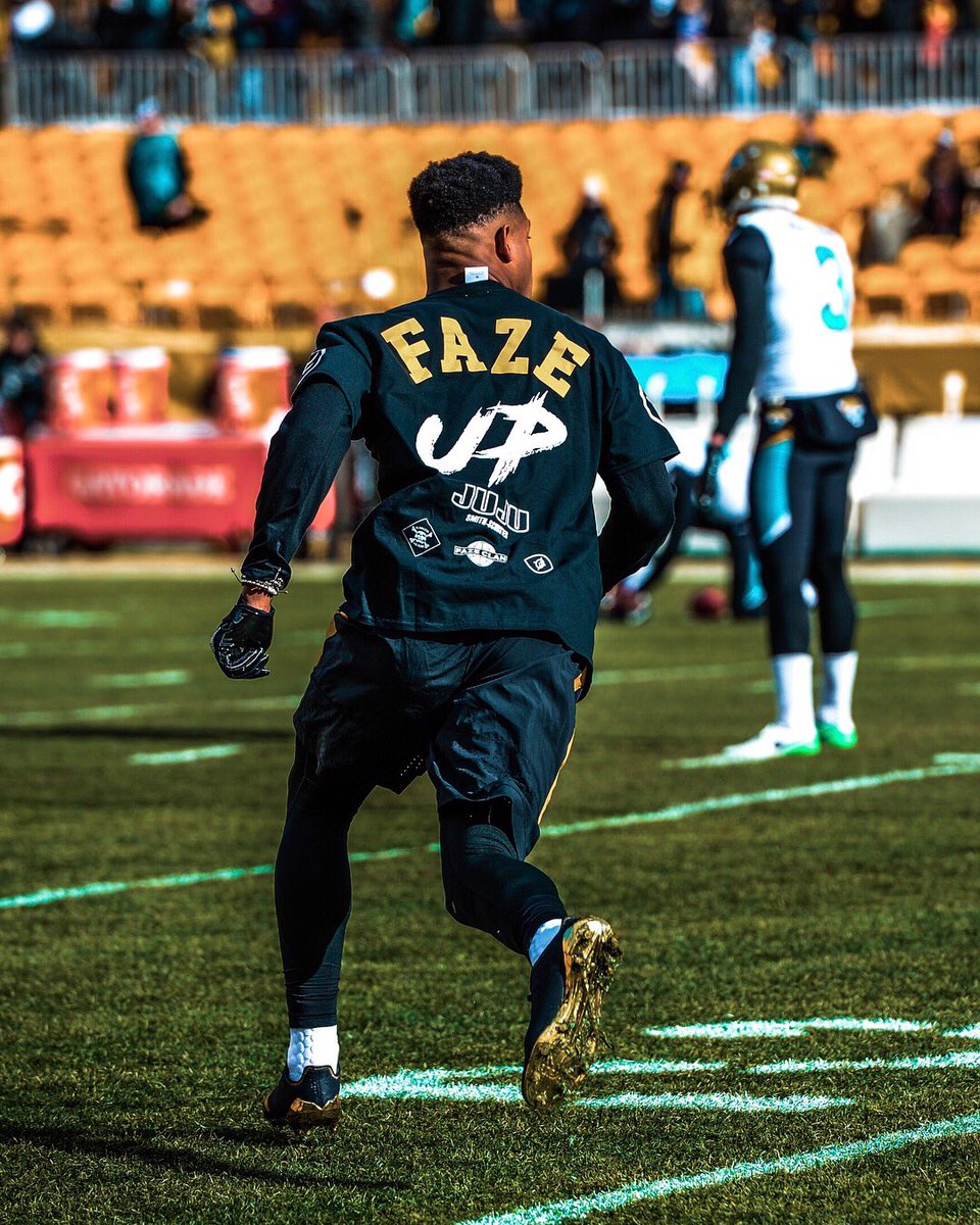 TeamJuJu's tweet image. #FaZeJuJu on-field kit 🔥💯  click the link ➡️ fazeclan.com/pages/section-x