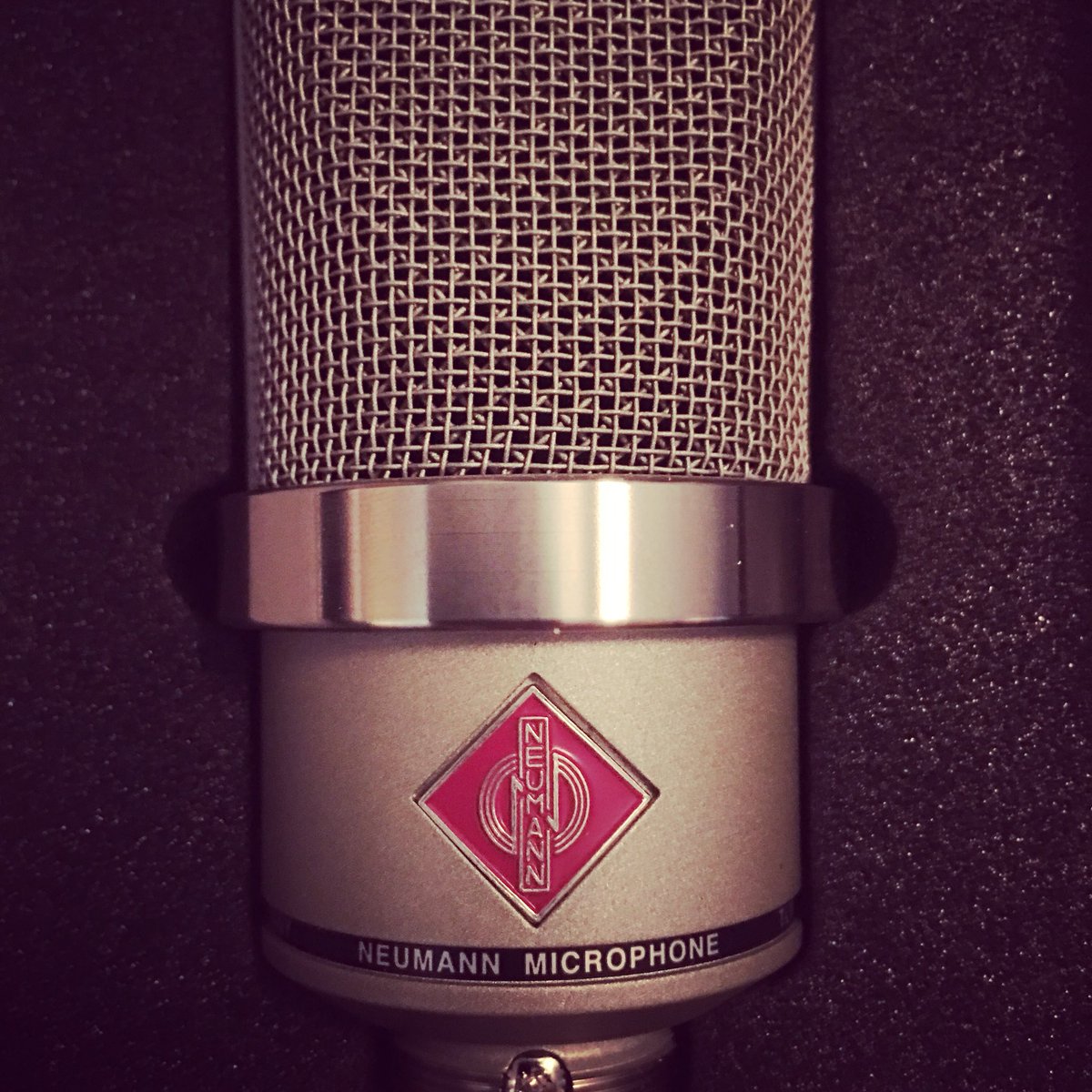 gunghocamacho's tweet photo. New year.  New mic.  2018 will sound a lot better once I get this Neumann mic hooked up.  Guess I can’t blame the mic anymore.  #neumannmics #gunghocamacho https://t.co/sl6s1EbVP2