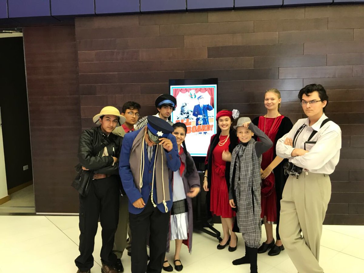 RIS_secondary's tweet photo. Raha @ Short and Sweet NYUAD #exceptional https://t.co/y8F8uG298w