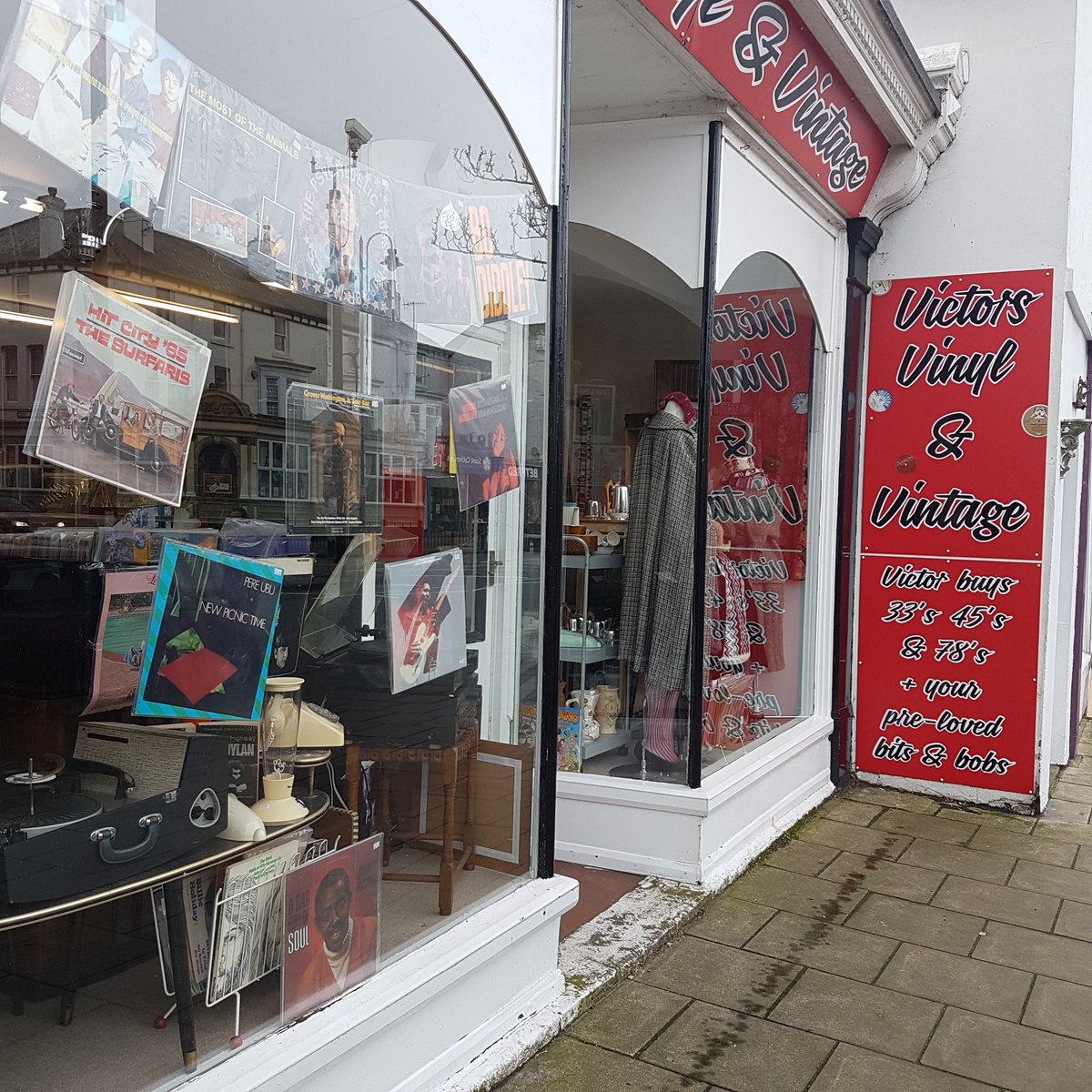 Slartybart42's tweet photo. Found two of the four record shops in Scarborough today. I wasn't lost just spent my vinyl budget in these two gems #lastshopstanding https://t.co/G9bAc1oq7f