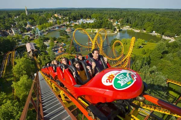 VTEP_TF1's tweet photo. 🎢RT+FOLLOW pour vous éclater au @ParcAsterix 🎉🎉 
5 gagnants repartiront chacun avec 2 places 🙂 
👉Tirage au sort lundi à 18h00 
(Ouverture du parc le 31/03/18) https://t.co/UkgiYV7YsN