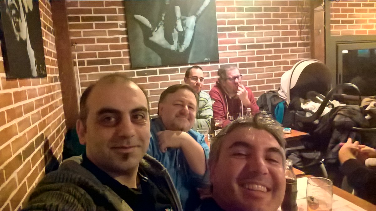 MarcoDalPino's tweet photo. E dopo #AISatPN eccoci al meetup di #BDZ !  #Ubiquità /w @marcominerva @rcappello @marcodalpino @AlexBream @_geniodelmale @DotNetToscana https://t.co/BjdEnbVraO