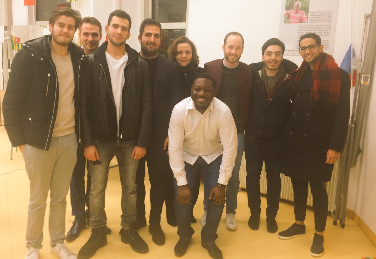AramaisALK's tweet photo. Aux retrouvailles de l'association France-Togo sur l'invitation de mon ami @kbabaka, des retrouvailles chaleureuses et une grande réussite 🇫🇷🇹🇬 https://t.co/1afkjoHh0e
